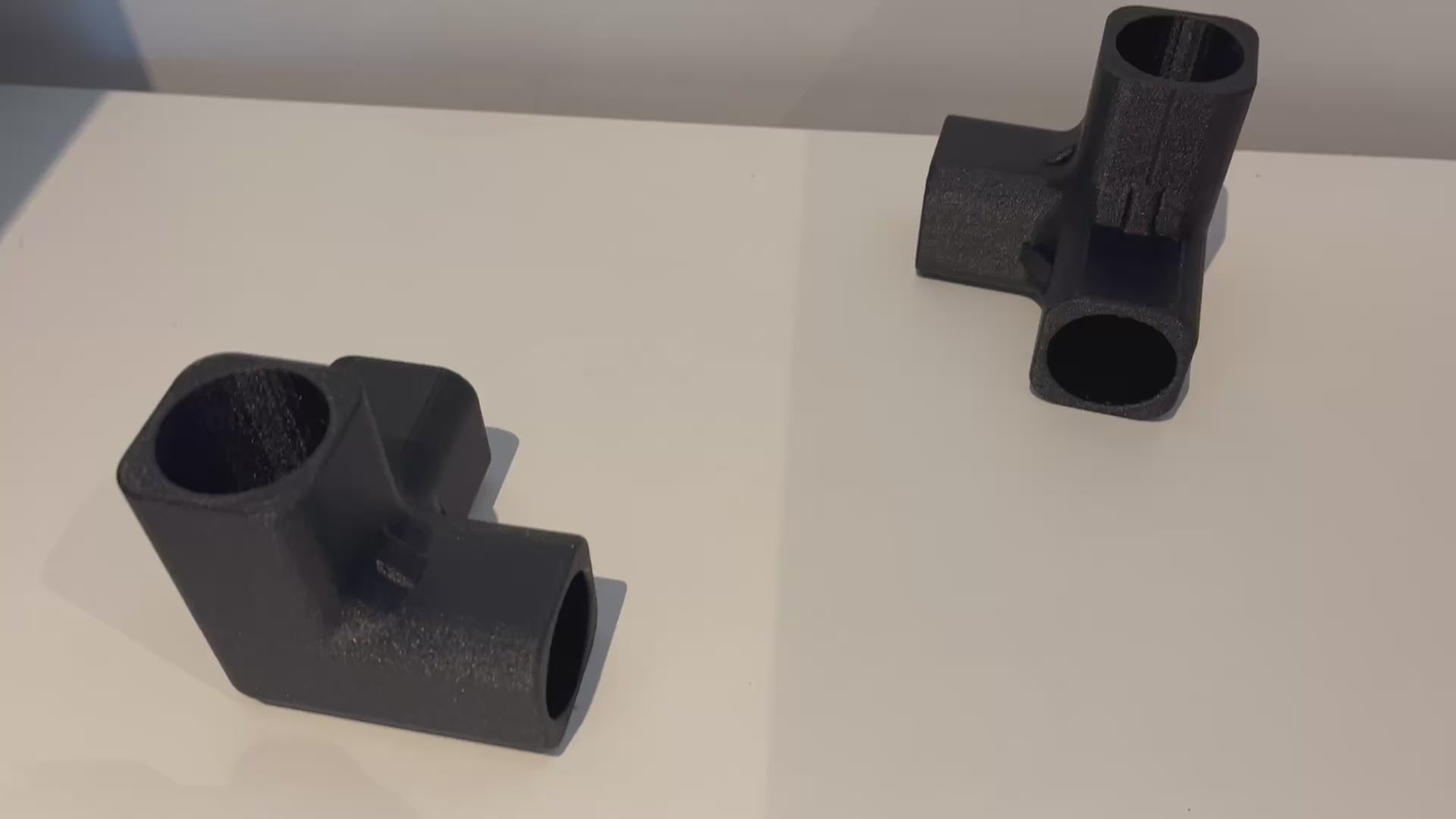 3-Way Corner Connector for Tube & Round Pipe | 10mm - 40mm | Heavy Duty Plastic